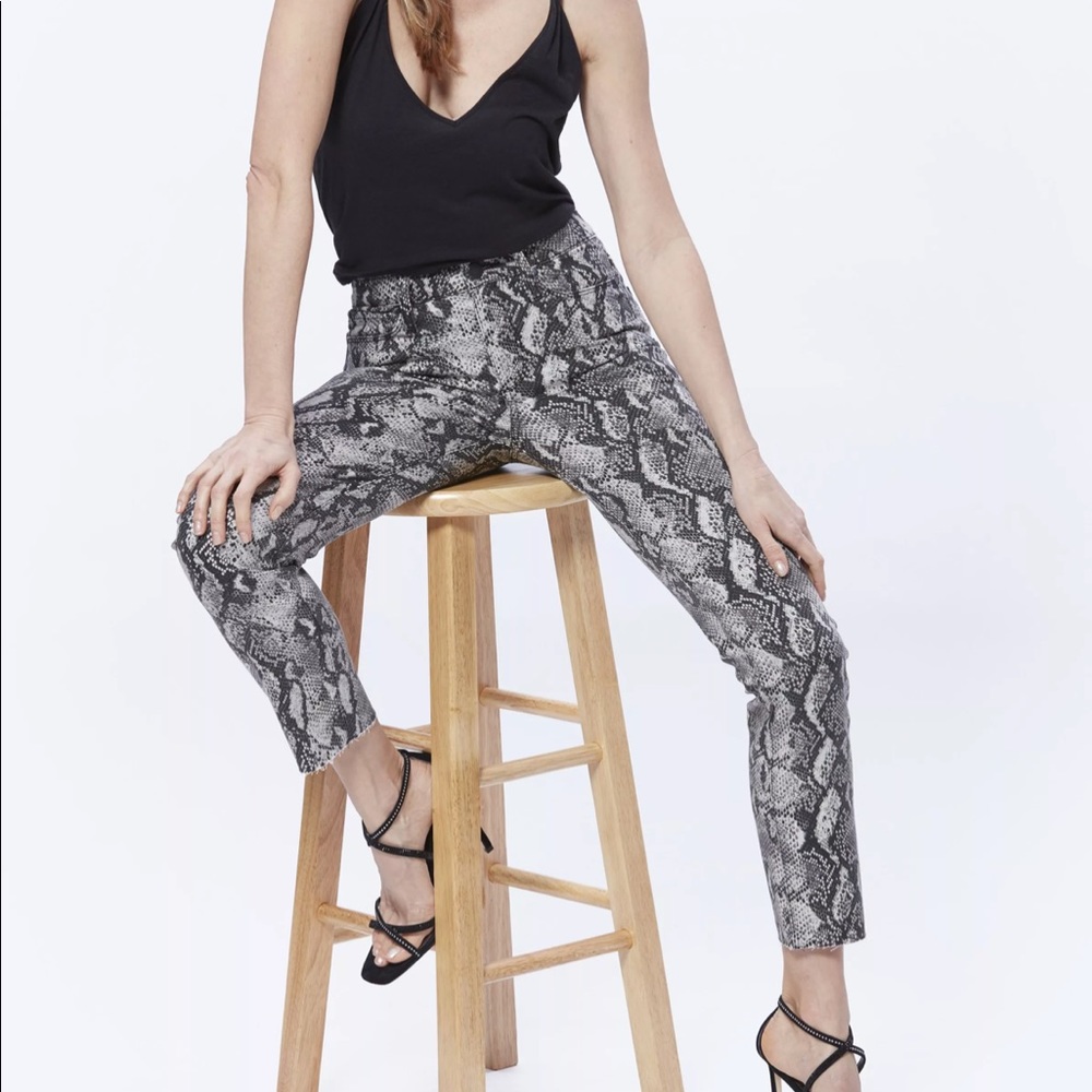 Hoxton Raw Hem Snake Print High-Rise Slim Jeans - Picture 5 of 13